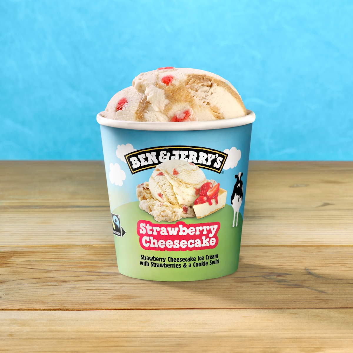 Strawberry Cheesecake Ice Cream - Tub 4 / 4